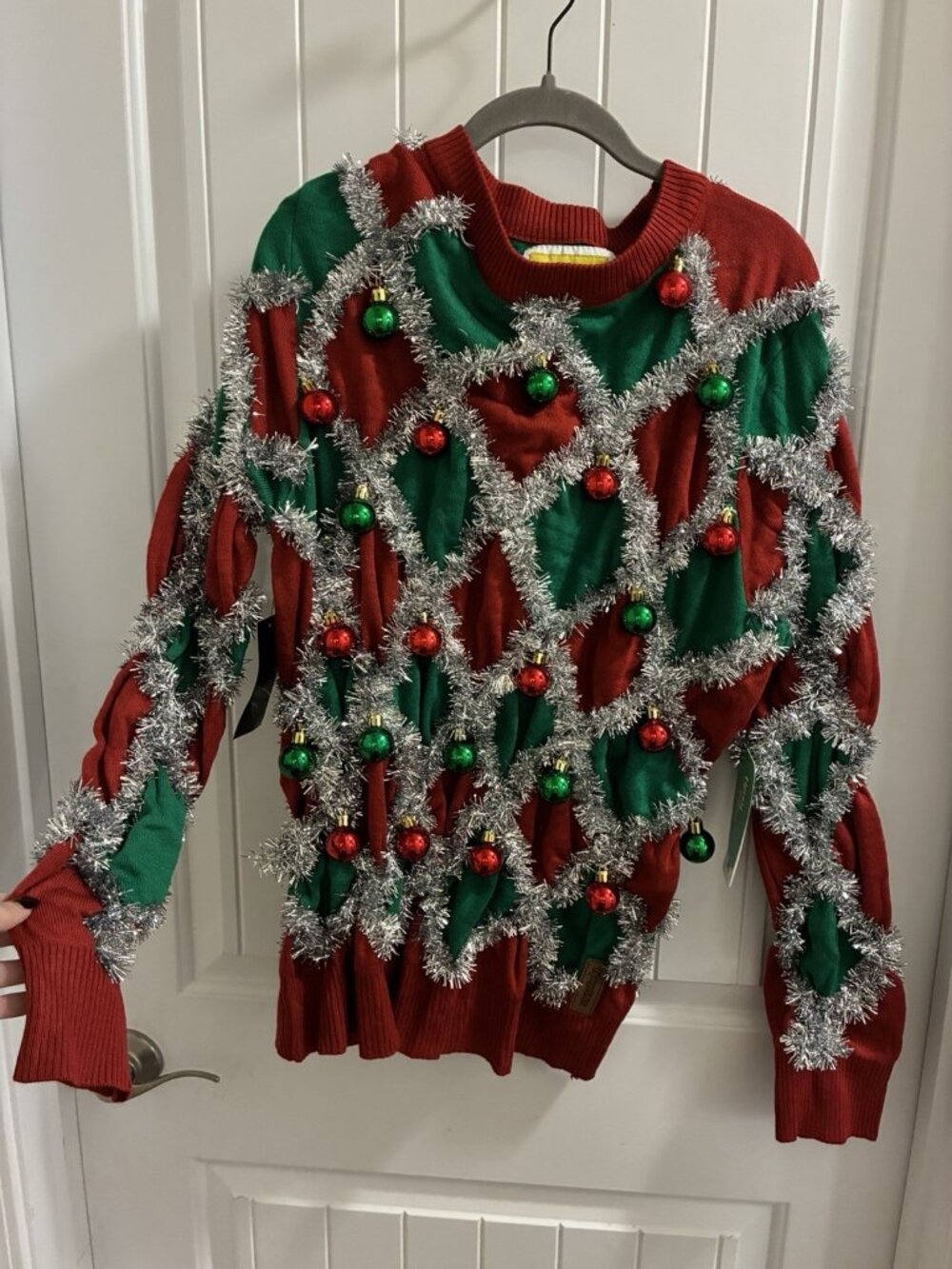 Tipsy Elves Tacky Tinsel Sweater Size XXL Chest Measures 45”